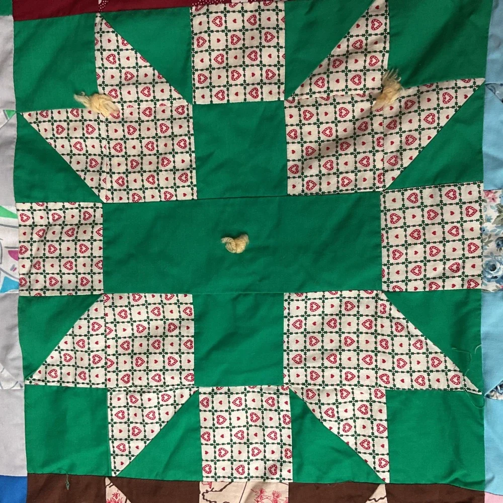 Vintage Handmade‎ Bears Paw Patchwork Quilt 1940s-1950s Cotton Hand-Tied Full Sz